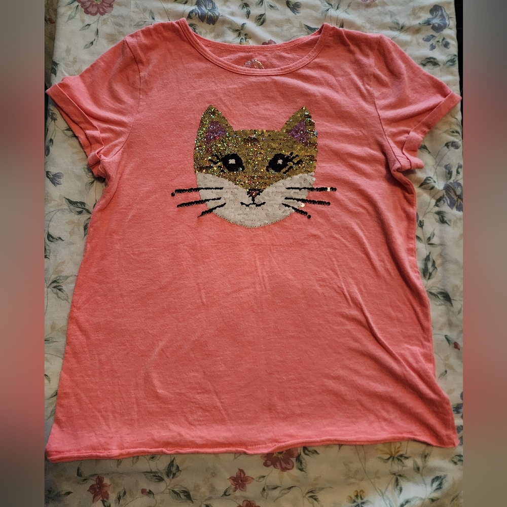 A.M.H sequence flip shirt